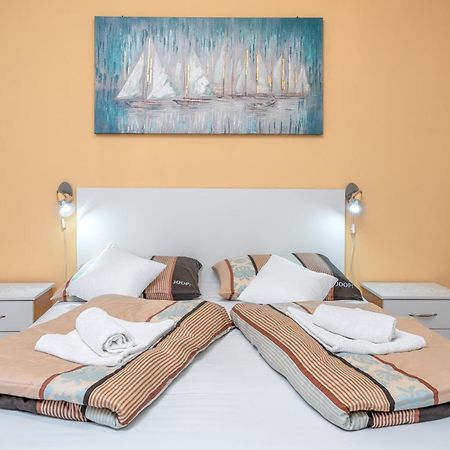 Adria Sun Apartments Vodice Quarto foto